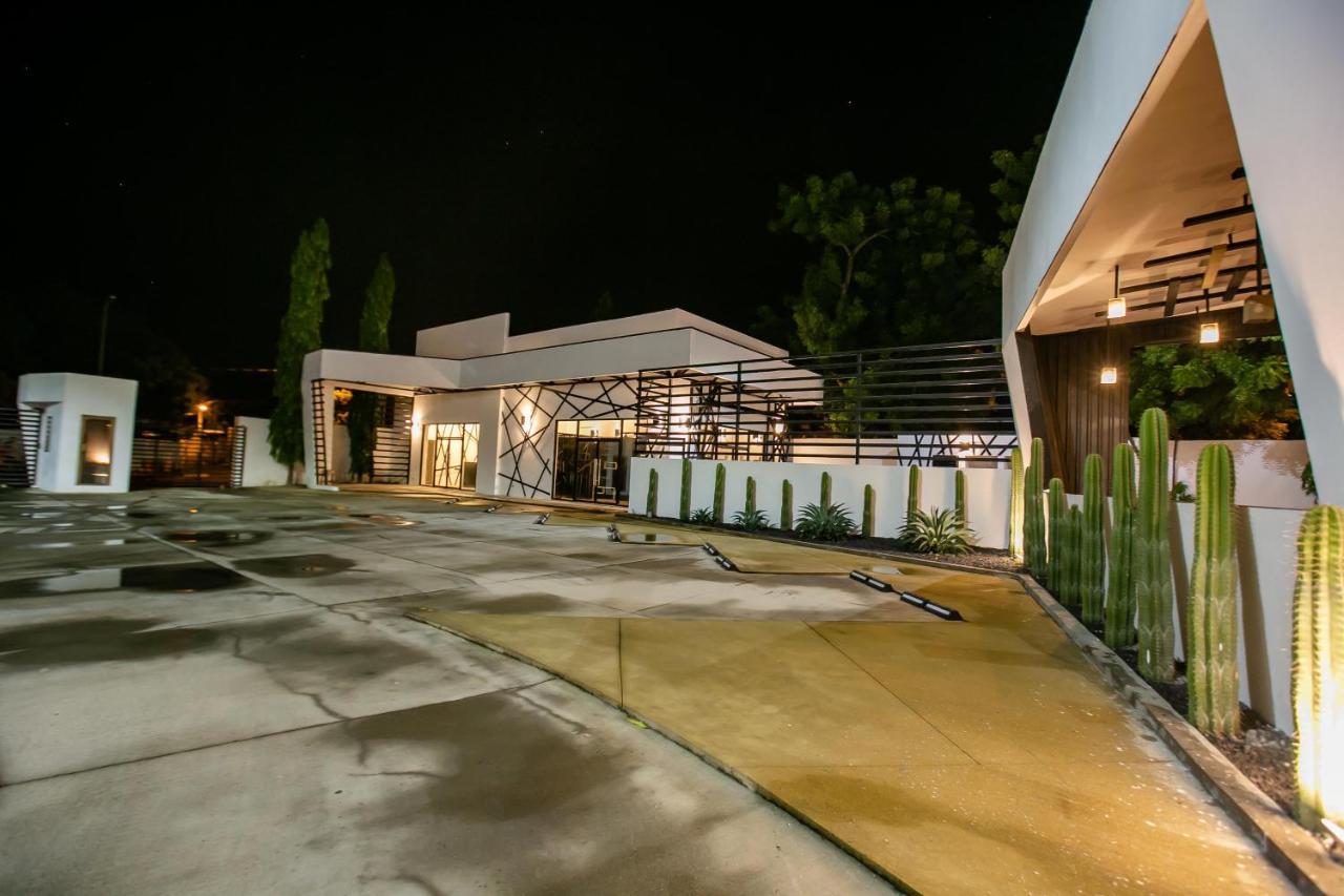 D' La Torre Hotel Managua Exterior photo